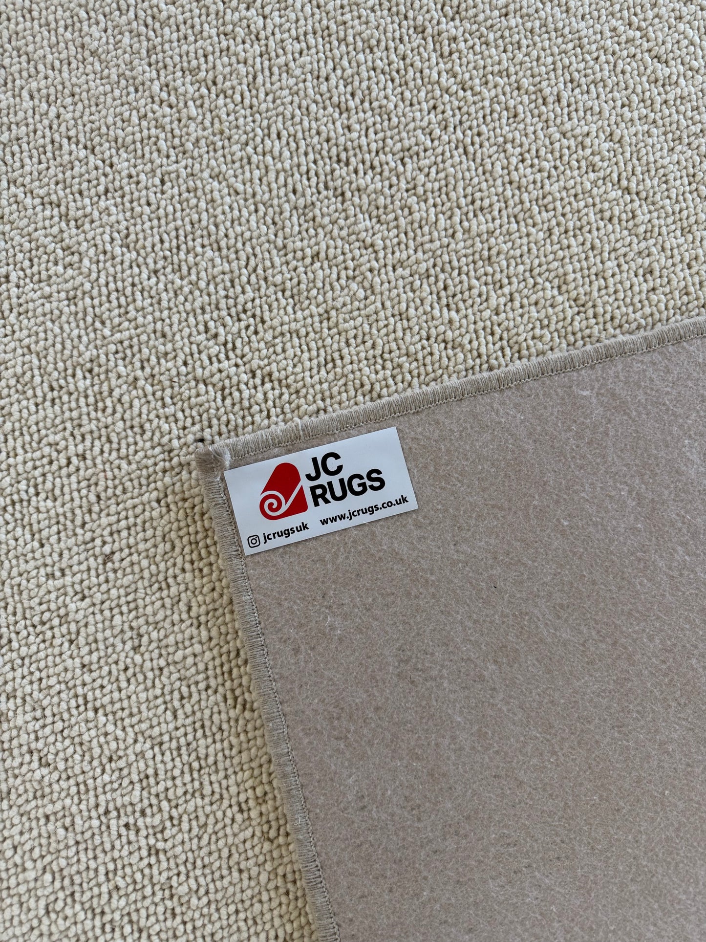 Blanc ivorie 100% wool rug 238cm x 350cm