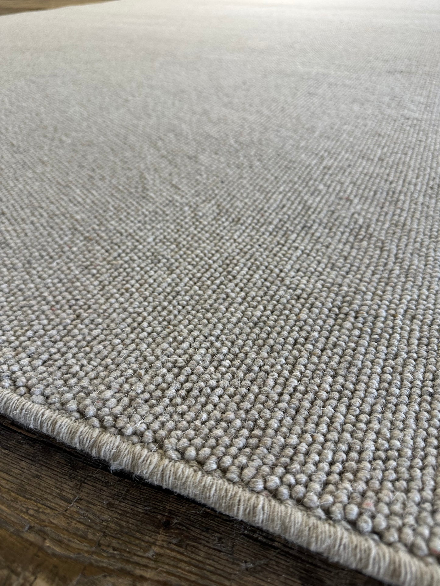 Pumice 100% wool rug 235cm x 328cm