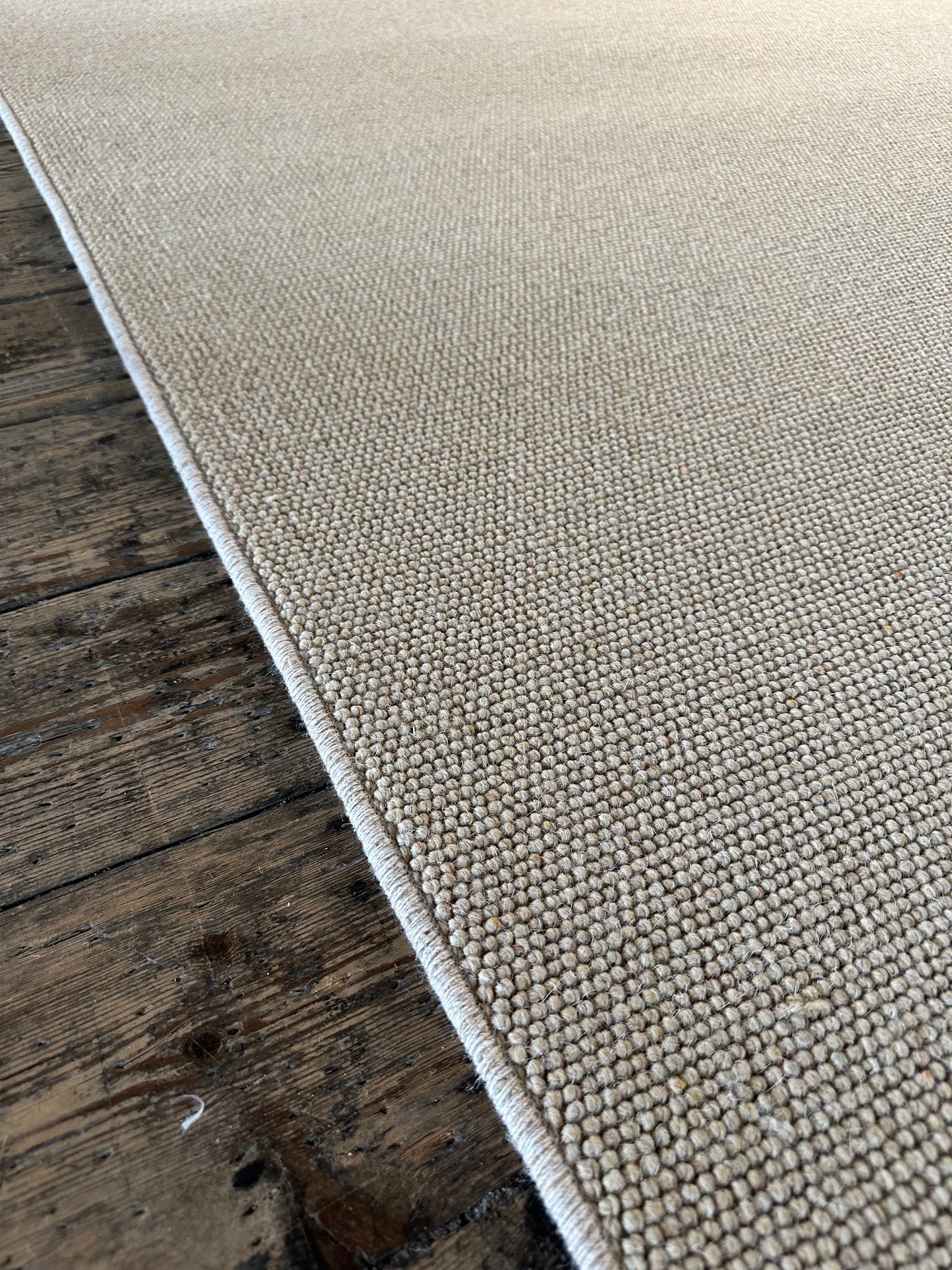 Honey gold 100% wool rug 190cm x 260cm