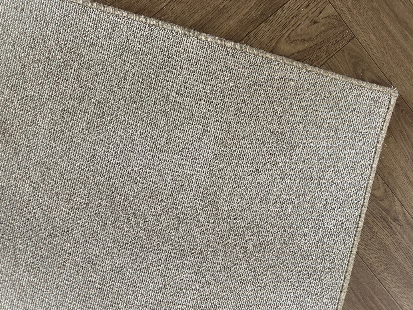 Oatcake 100% wool rug 200cm x 263cm