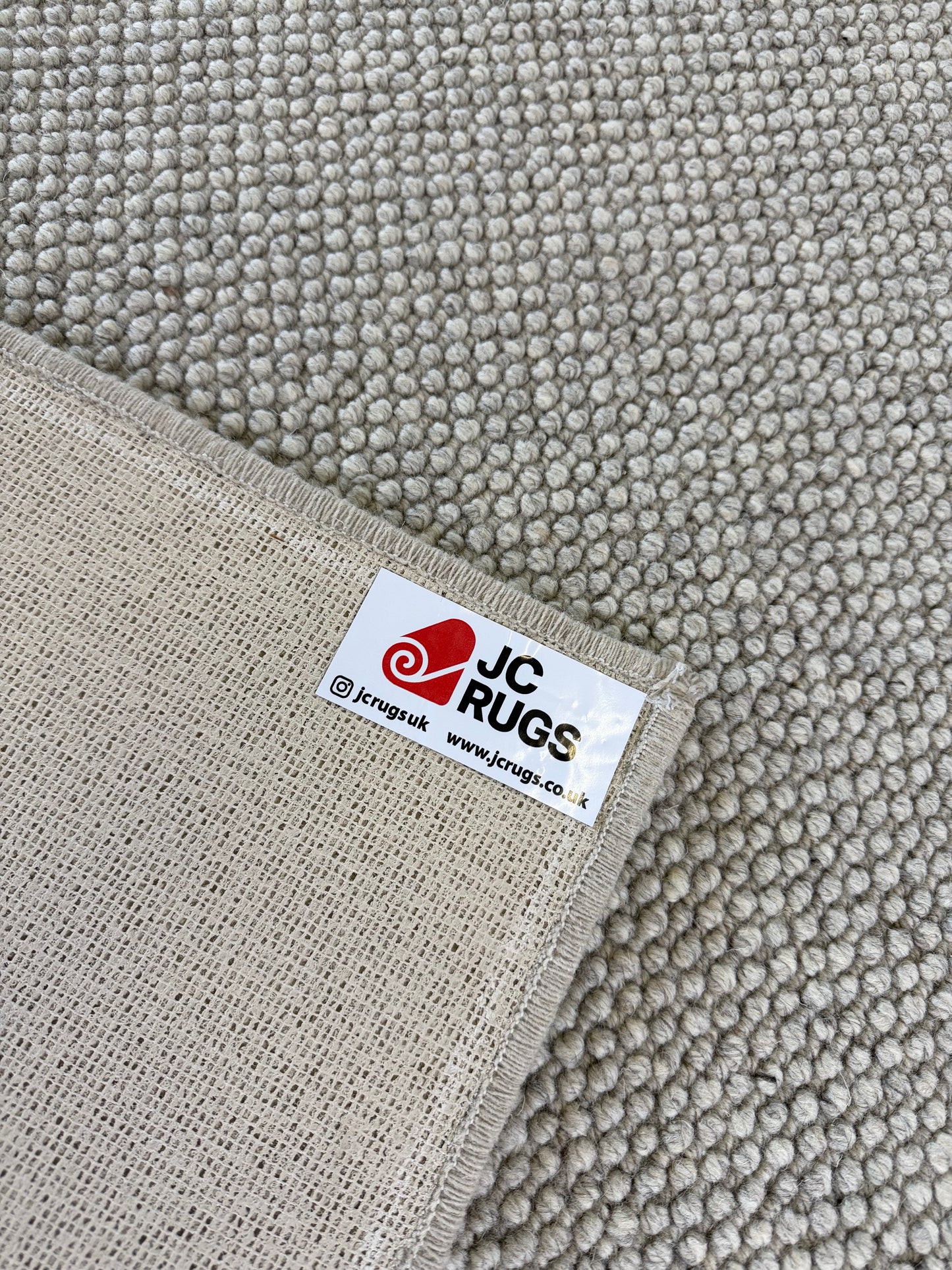 Lunar 100% wool rug 255cm x 368cm