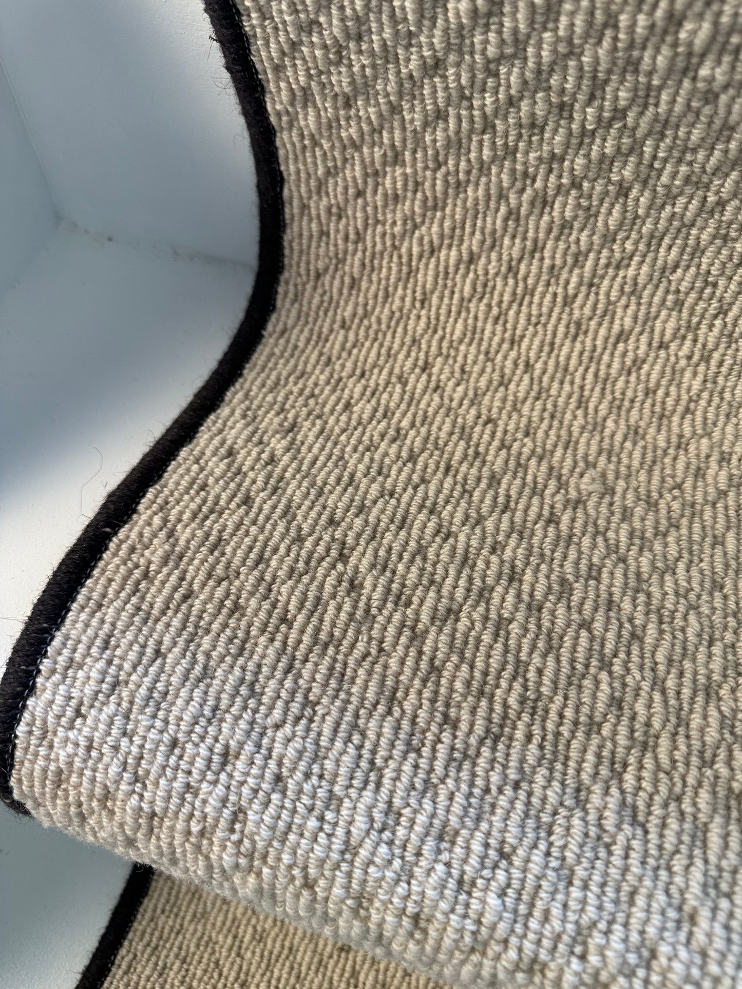 Light beige 100% wool 12 steps