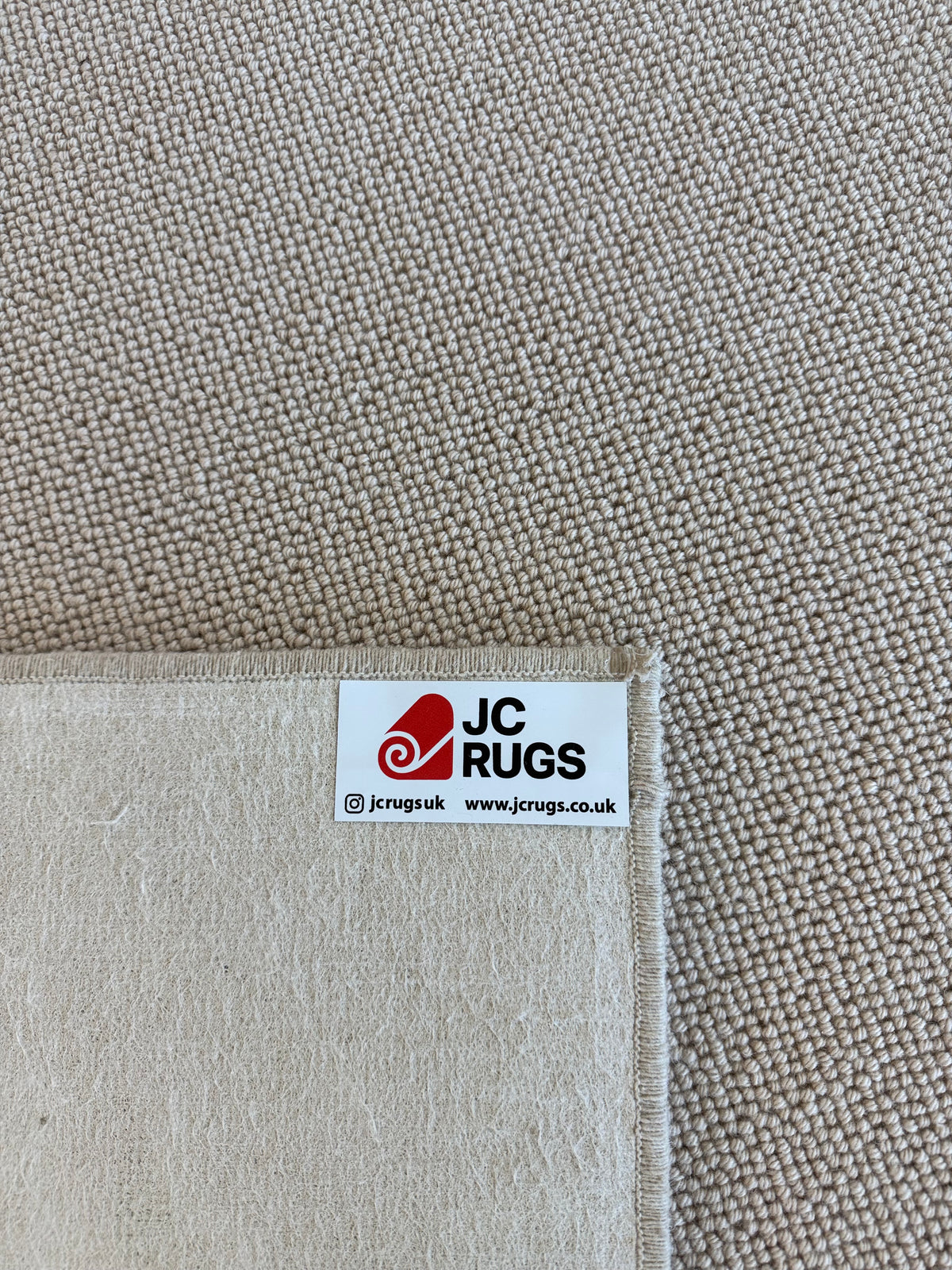 Ashdown 100% wool rug 224cm x 323cm