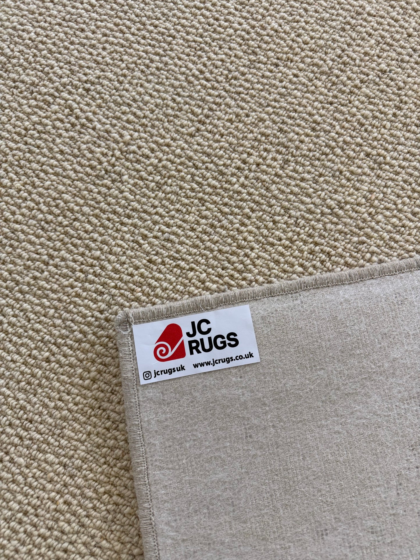 Ricecake 100% wool rug 189cm x 279cm