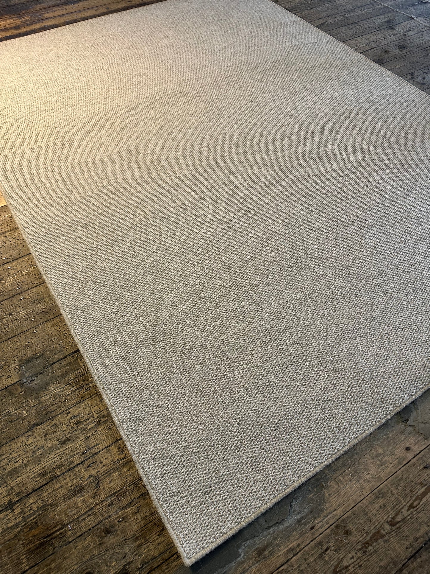 Mushroom 100% wool rug 221cm x 300cm