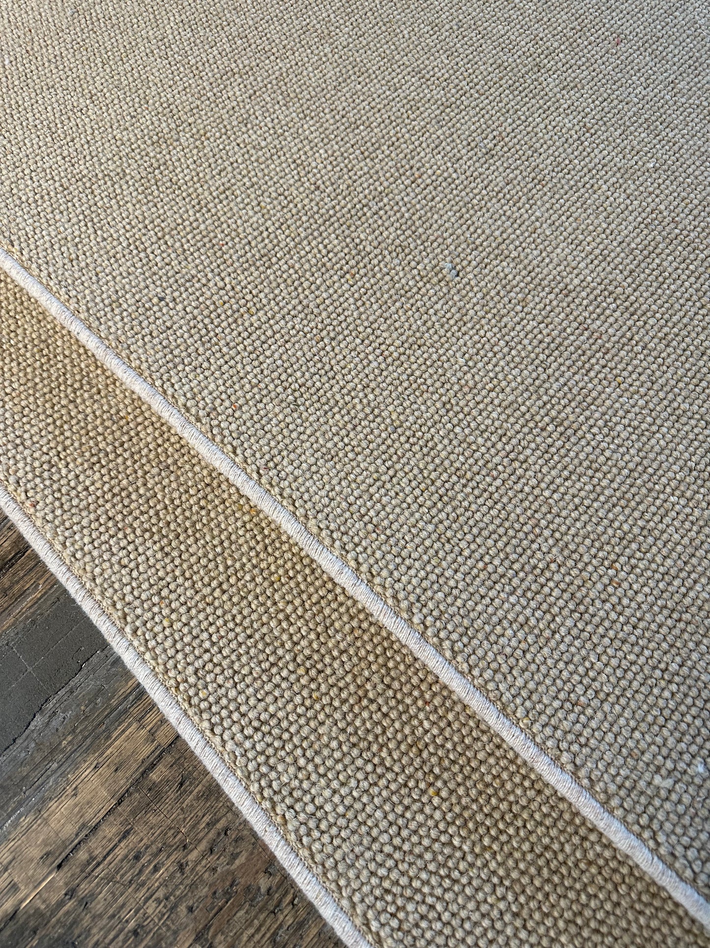 Honey gold 100% wool rug 190cm x 260cm