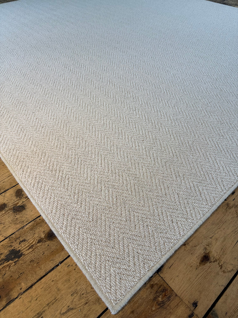 Oxford tone herringbone 100% wool rug 250cm x 288cm