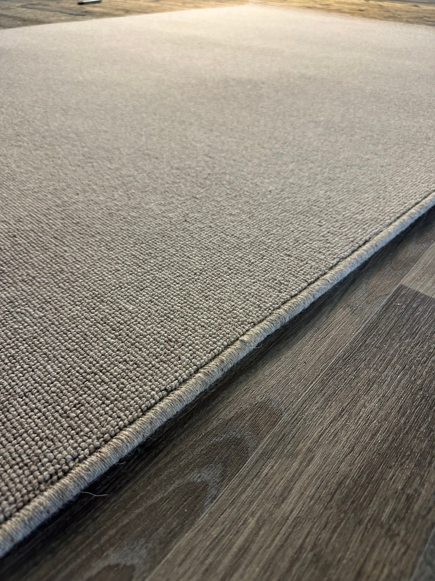 Fenwick 100% wool rug 160cm x 230cm