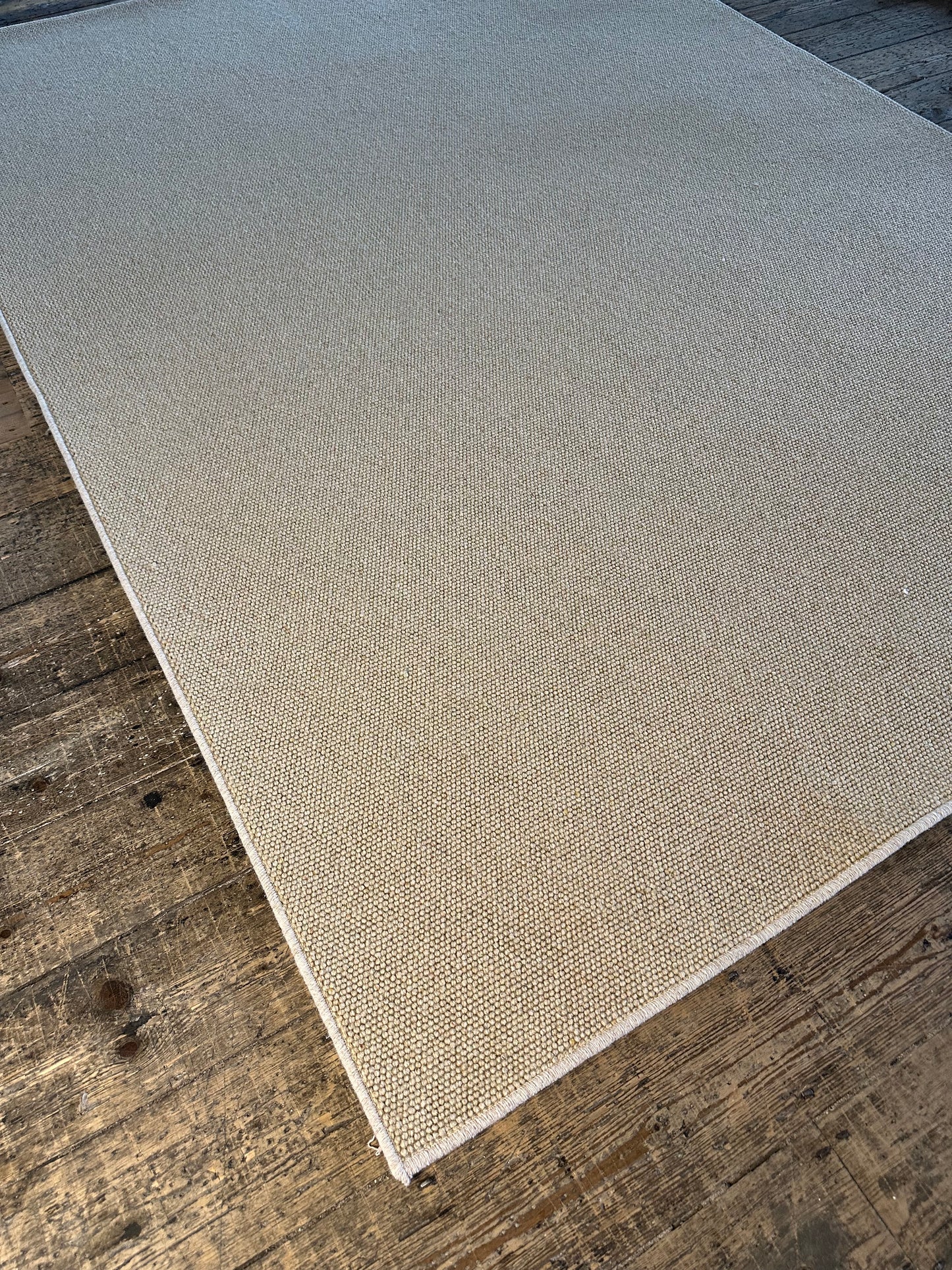 Honey gold 100% wool rug 190cm x 260cm
