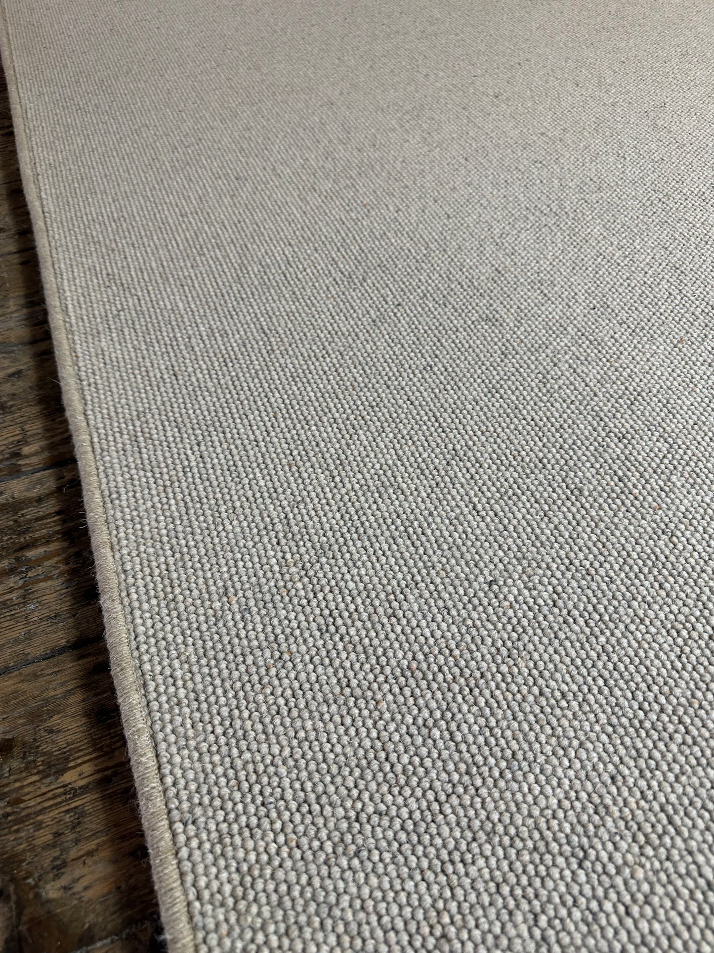 Nutmeg 100% wool rug 200cm x 300cm