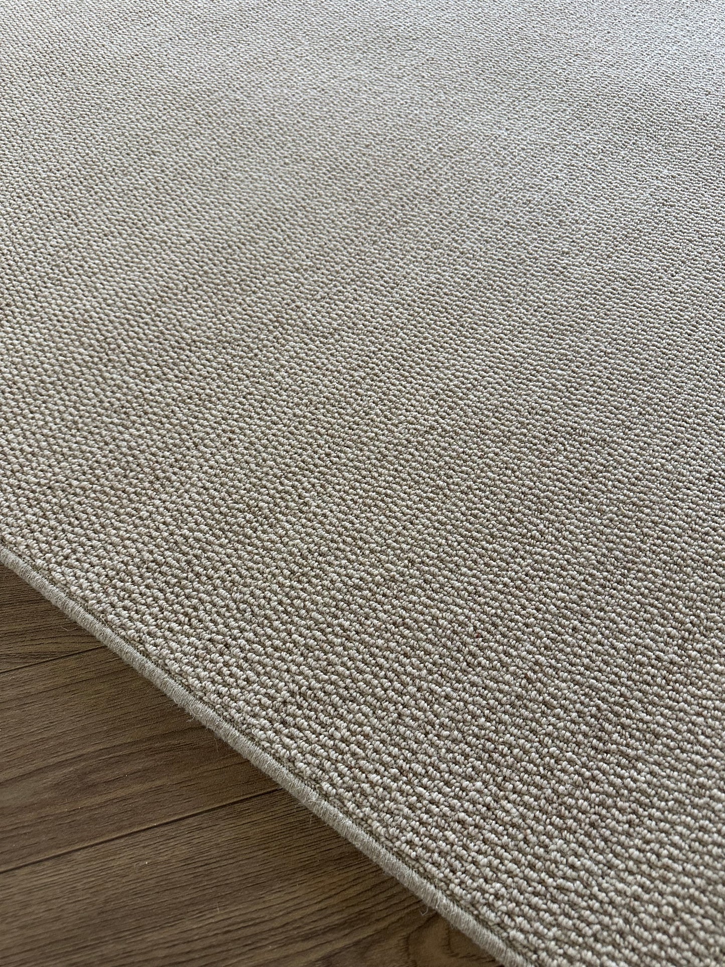 Pine 100% wool rug 188cm x 280cm