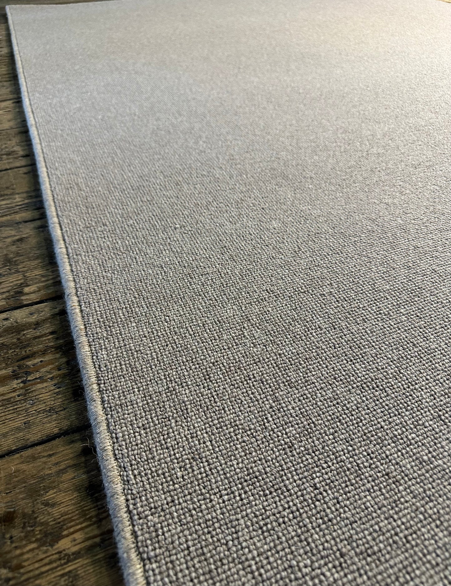 Fenwick 100% wool rug 160cm x 230cm