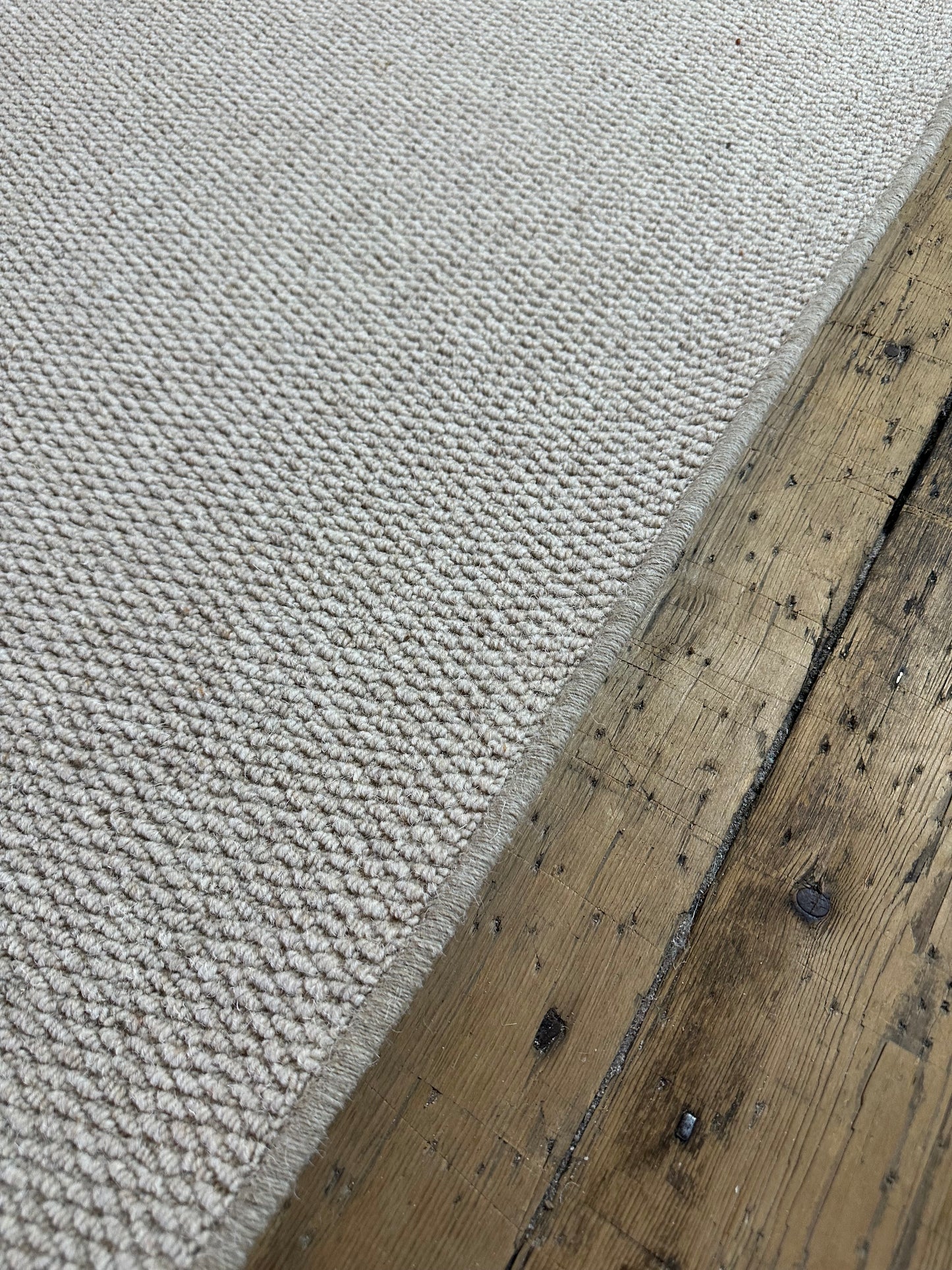Pine 100% wool rug 188cm x 280cm