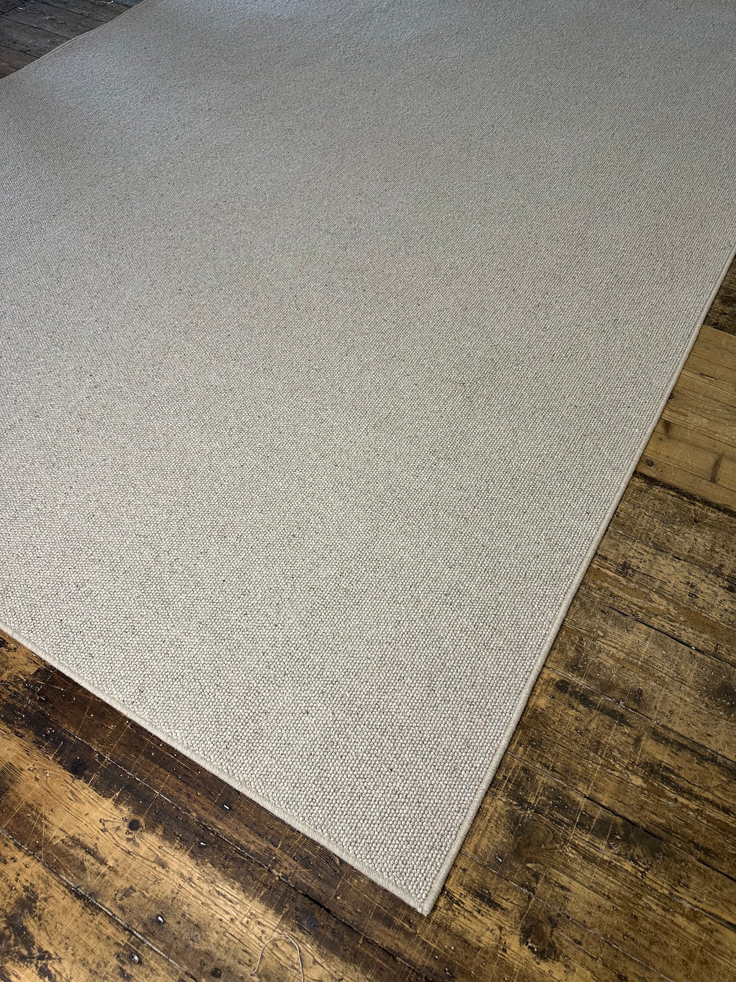 Pumice 100% wool rug 235cm x 328cm