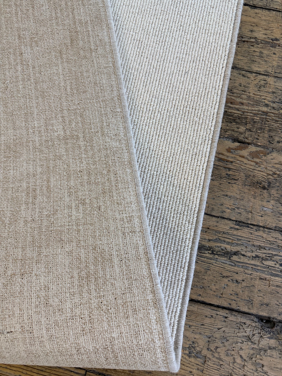Tawny 100% undyed wool rug 220cm x 320cm