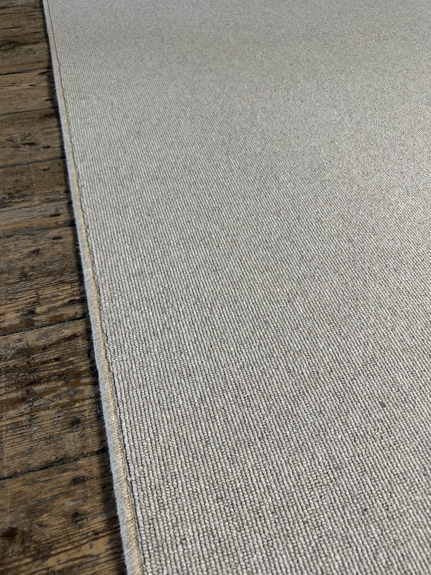 Oatcake 100% wool rug 200cm x 263cm