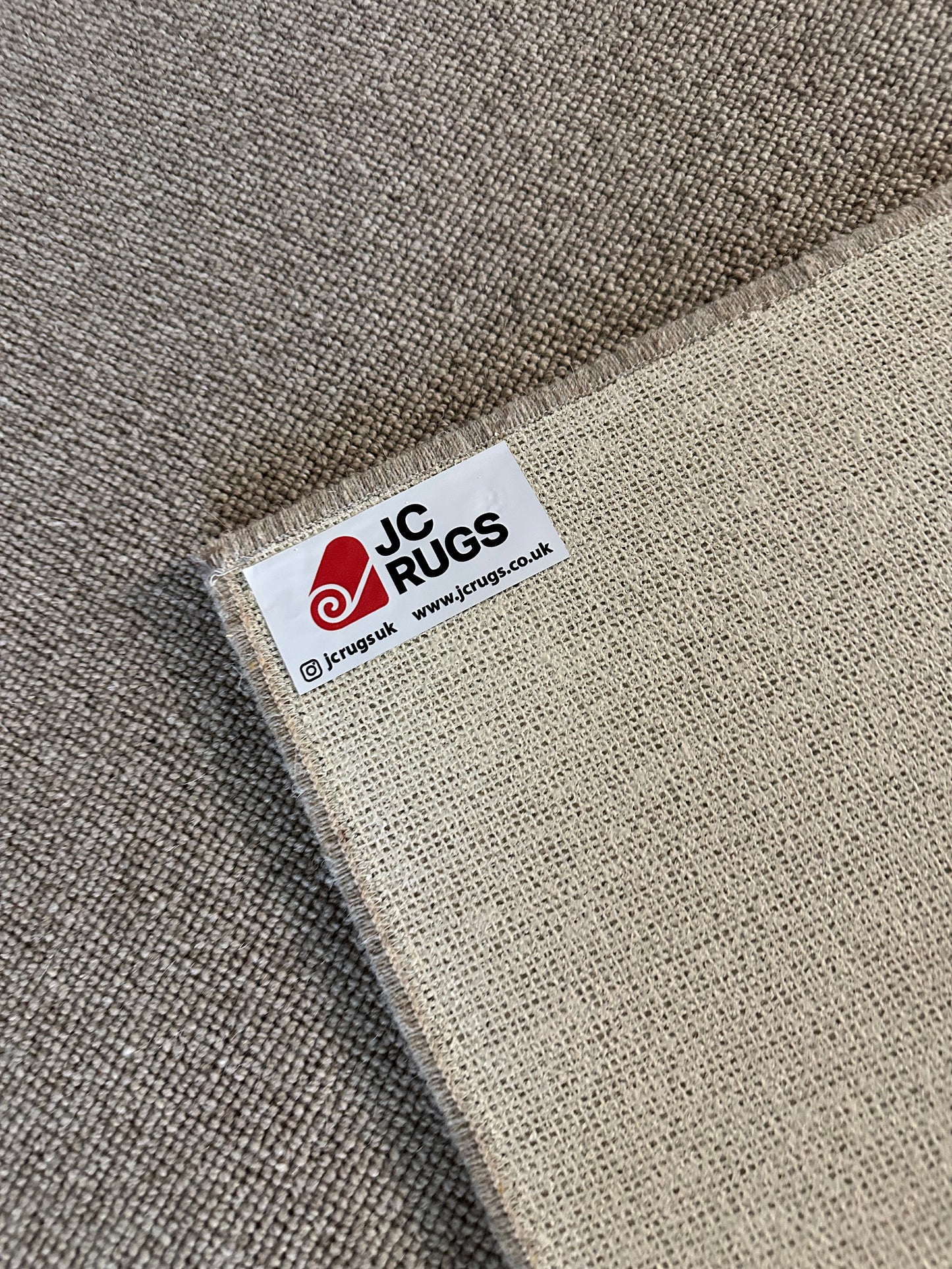 Fenwick 100% wool rug 160cm x 230cm