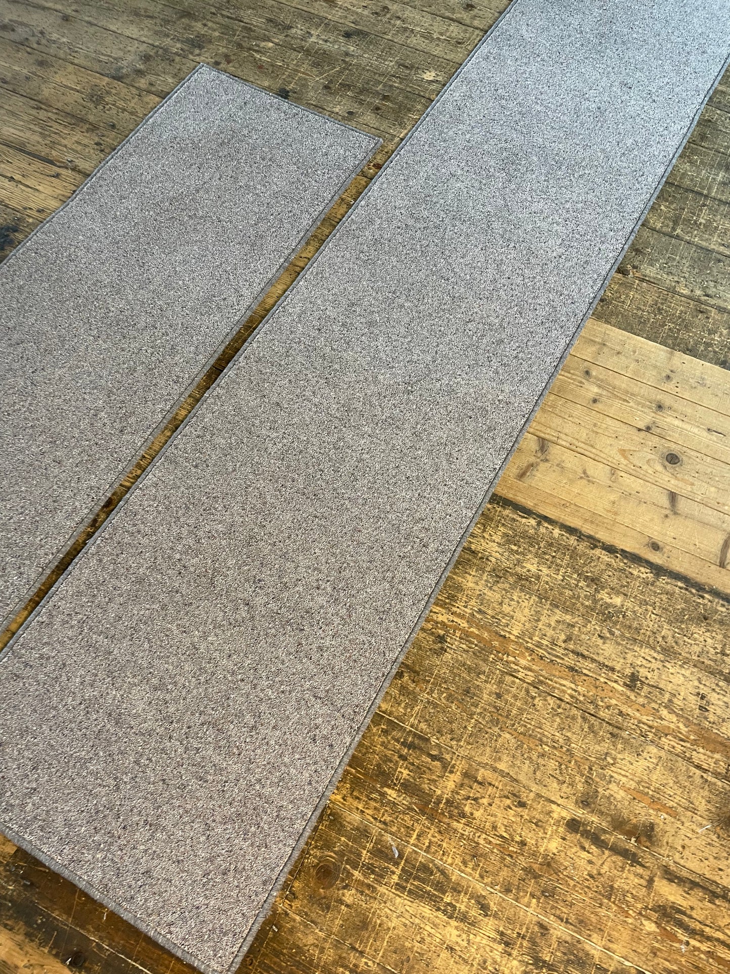 Grey fleck wool runner bundle