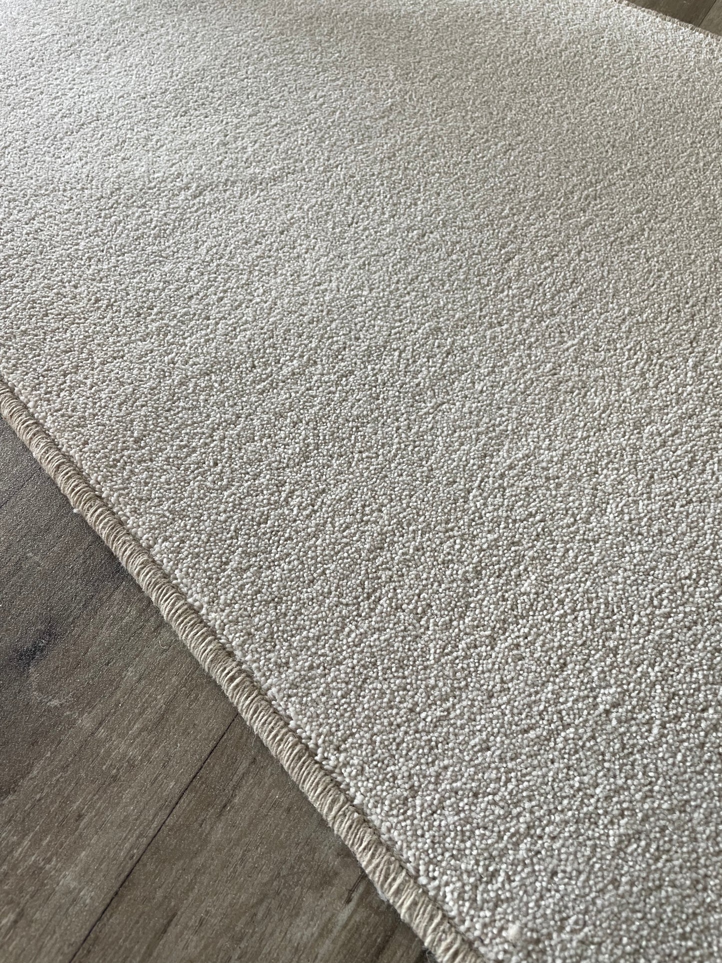 White cream hallway runner 66cm x 211cm