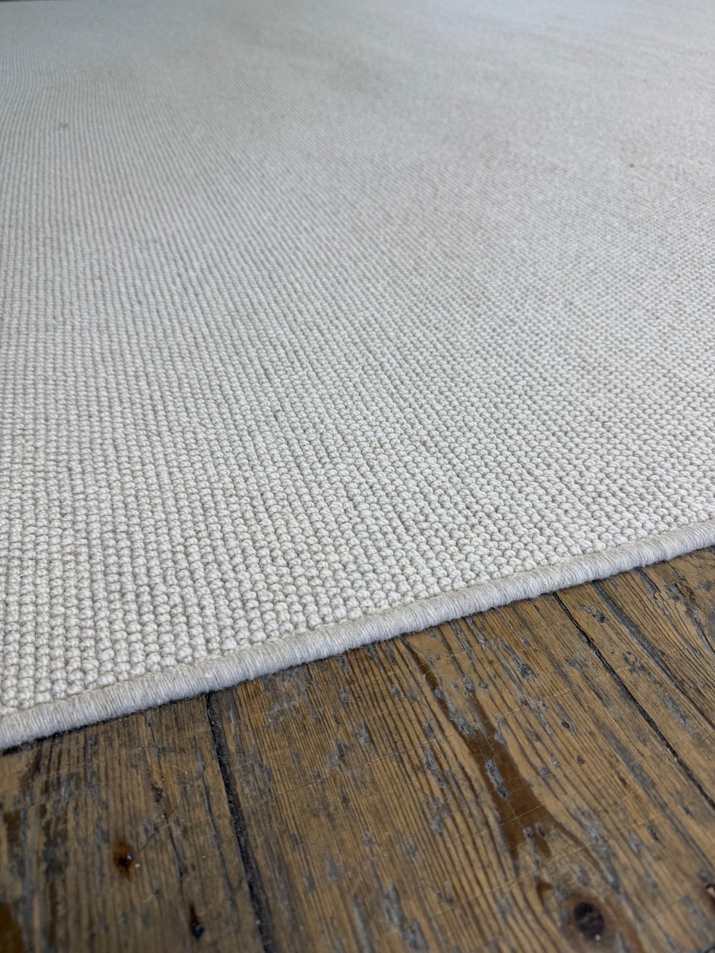 Royal view 100% wool rug 250cm x 348cm