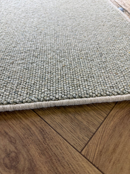 Mint leaf 100% wool hallway runner 80cm x 325cm