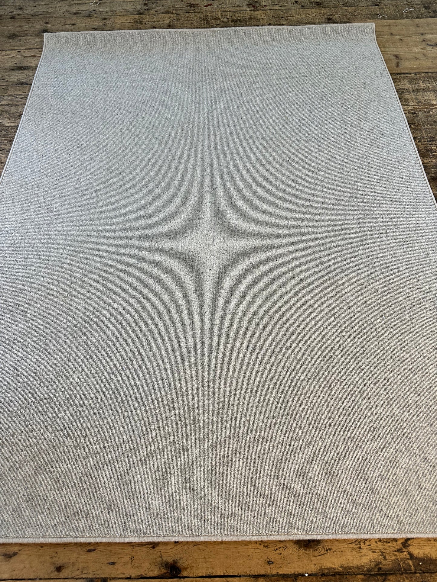 Bone 100% wool rug 189cm x 250cm