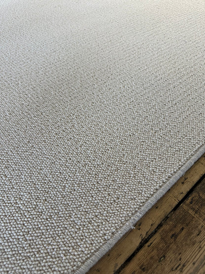 White Cream 100% wool rug 235cm x 325cm
