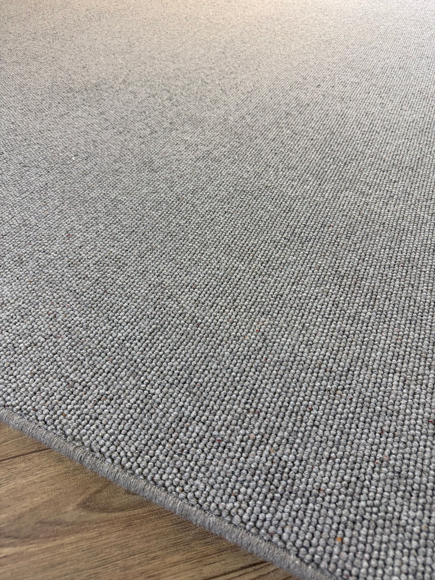 Dapper 100% wool rug 230cm x 330cm
