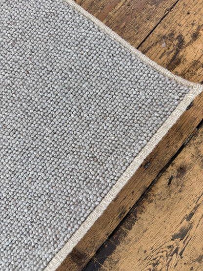 Dolphin grey 100% wool rug 200cm x 256cm