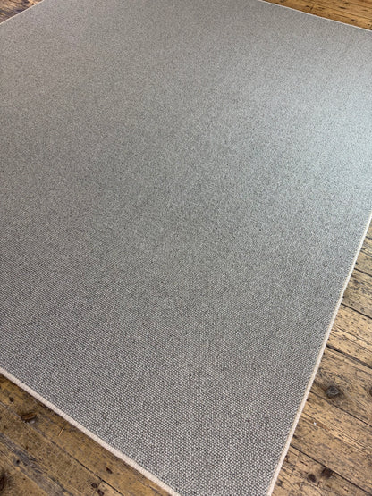 Pewter 100% wool rug 239cm x 273cm