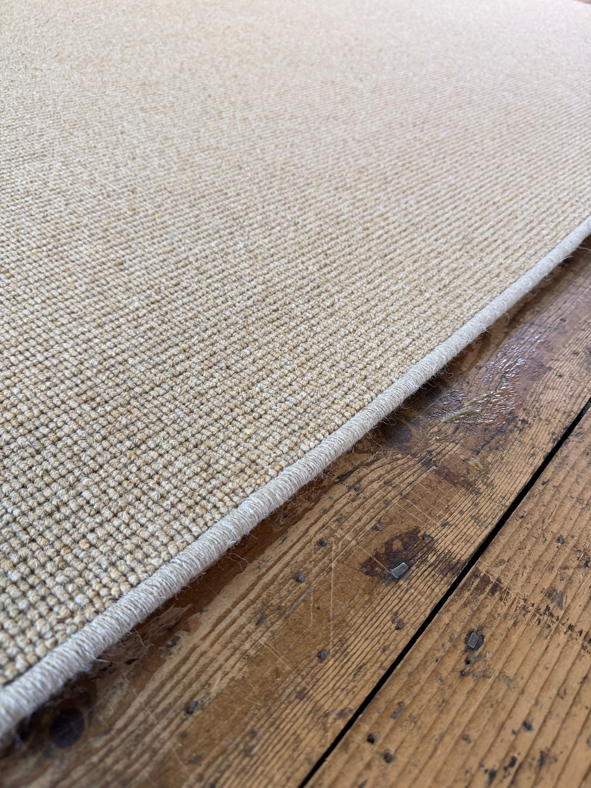 Wild ginger 100% wool rug 273cm x 370cm