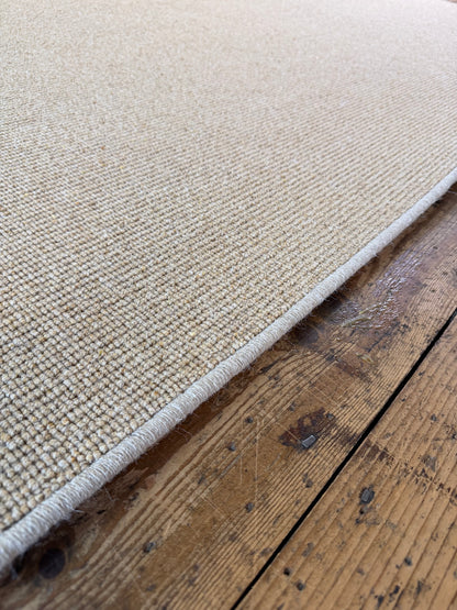 Wild ginger 100% wool rug 273cm x 370cm