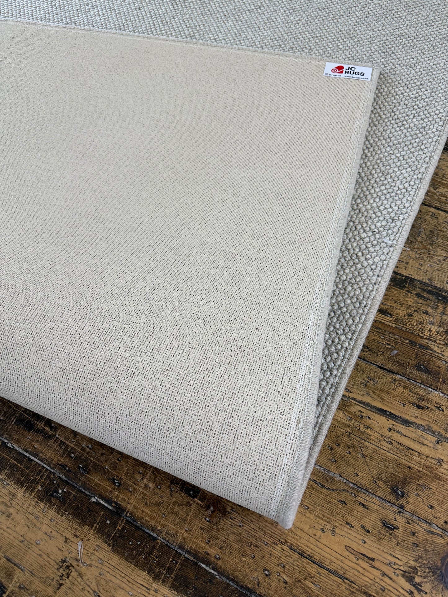 Lunar 100% wool rug 255cm x 368cm
