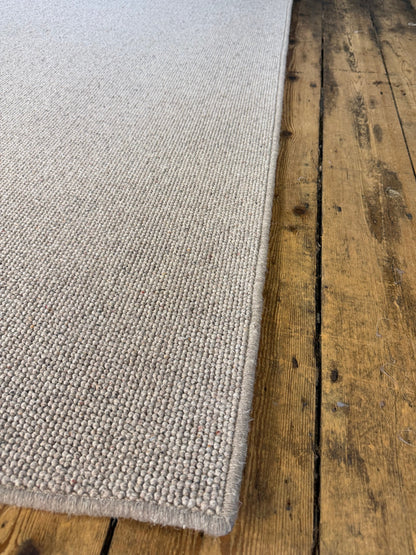 Dapper 100% wool rug 230cm x 330cm