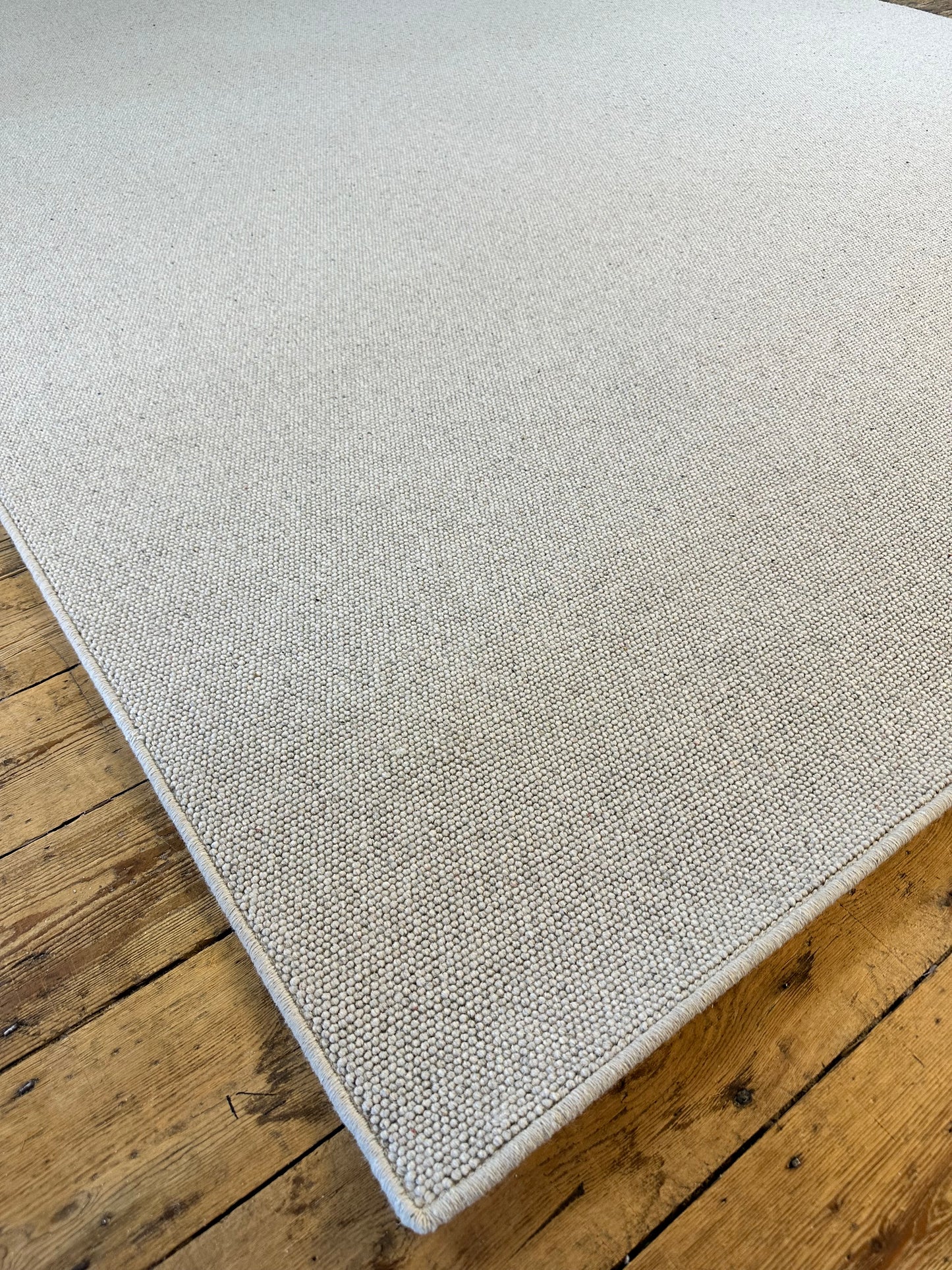 Pumice 100% wool rug 250cm x 350cm