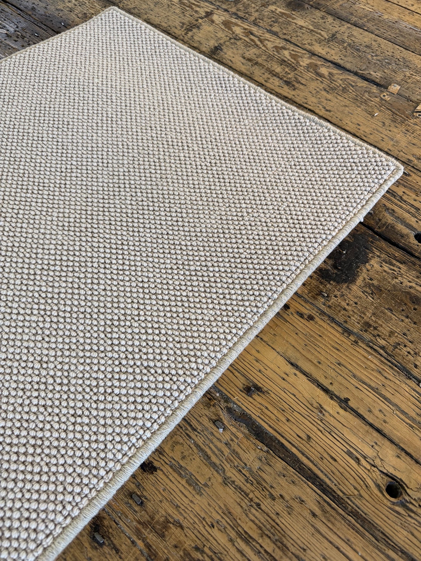 Oatridge 100% wool hallway runner 70cm x 190cm