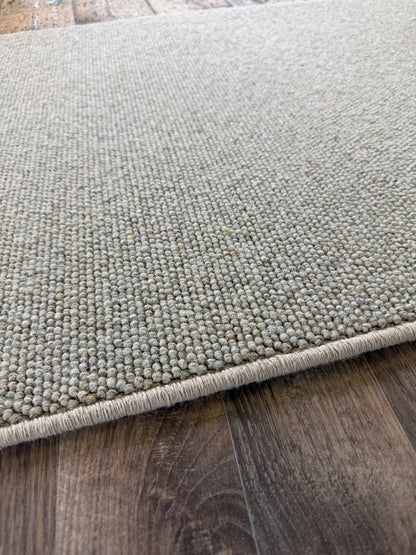 Mint leaf 100% wool hallway runner 80cm x 325cm