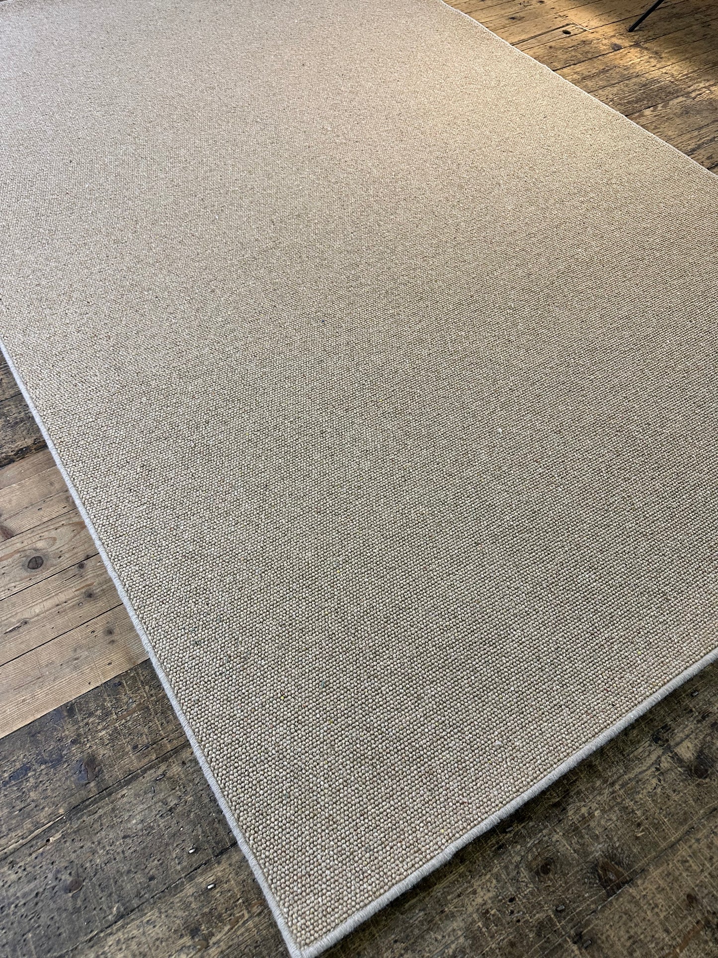Warm oat 100% wool rug 190cm x 307cm