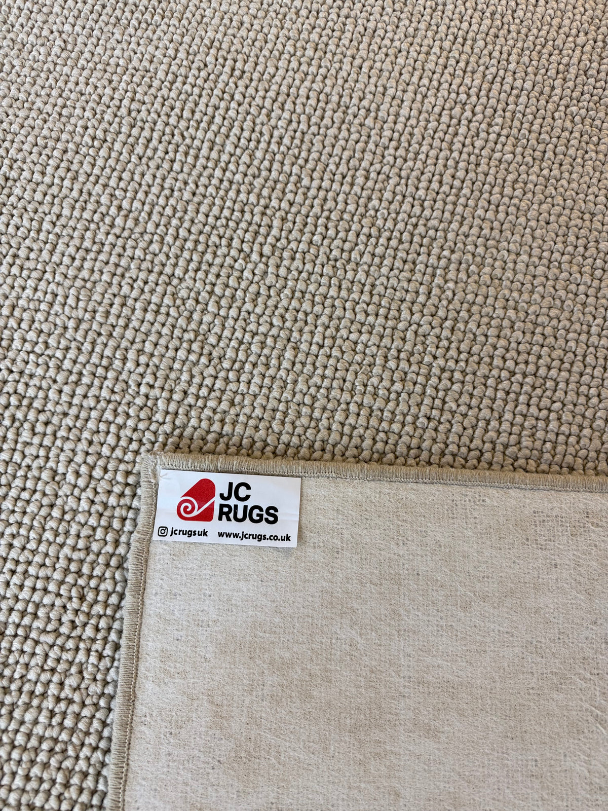 Grosvenor 100% polypropylene rug 160cm x 280cm
