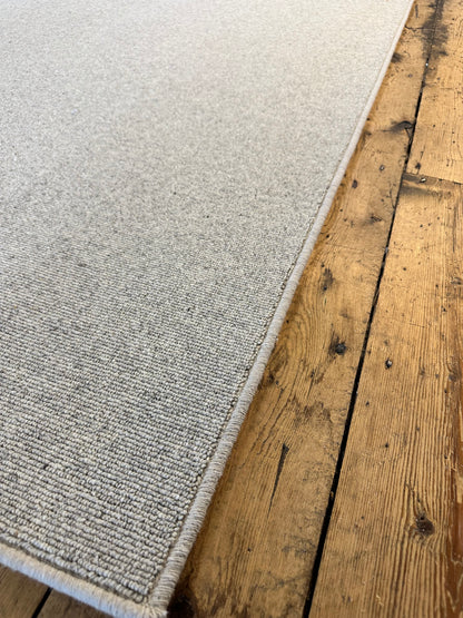 Bone 100% wool rug 189cm x 250cm