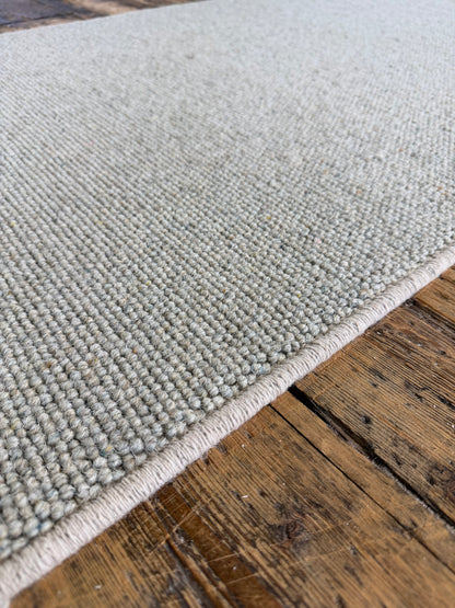 Mint leaf 100% wool hallway runner 80cm x 325cm