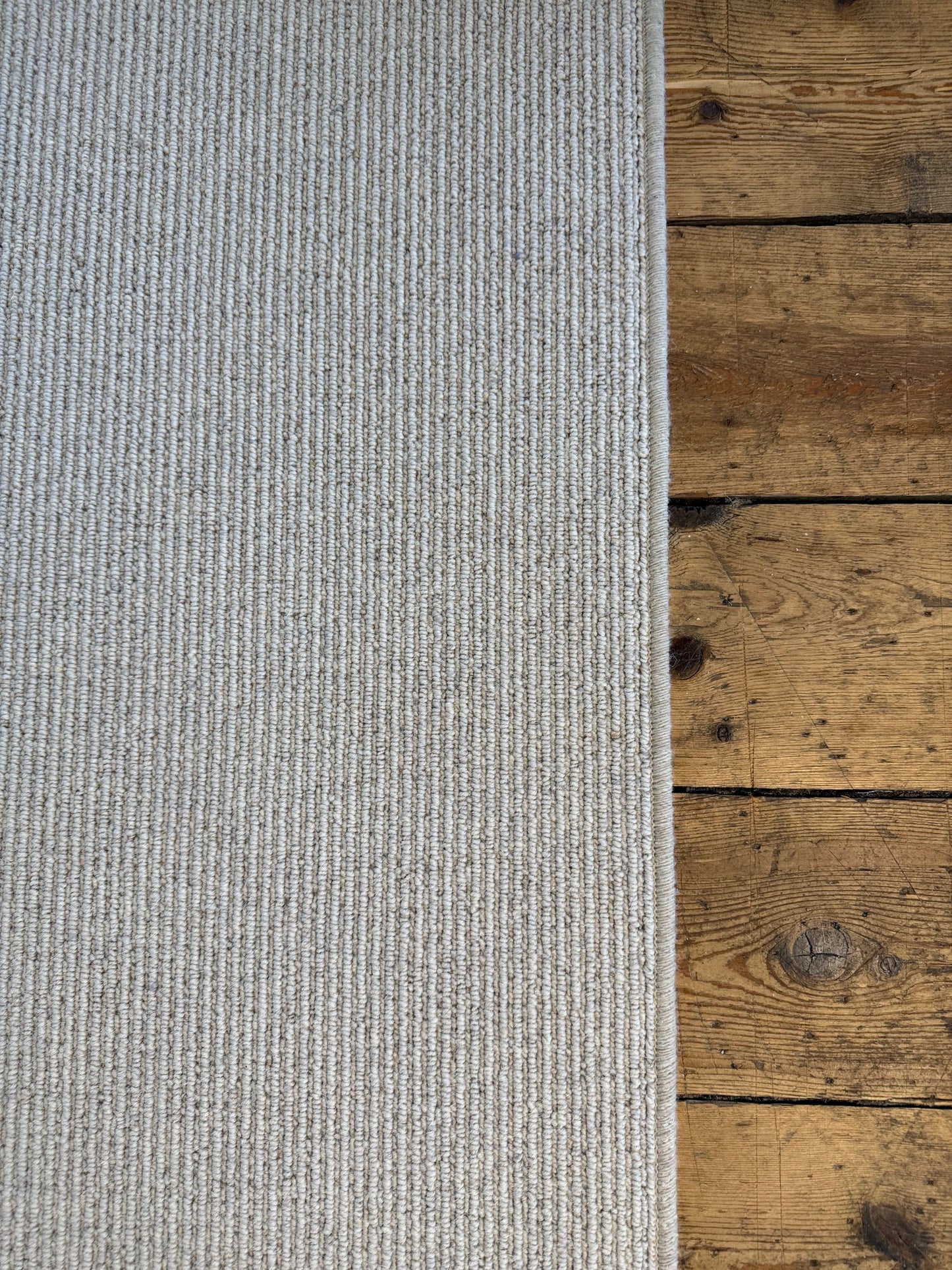 Aran 100% wool rug 200cm x 278cm