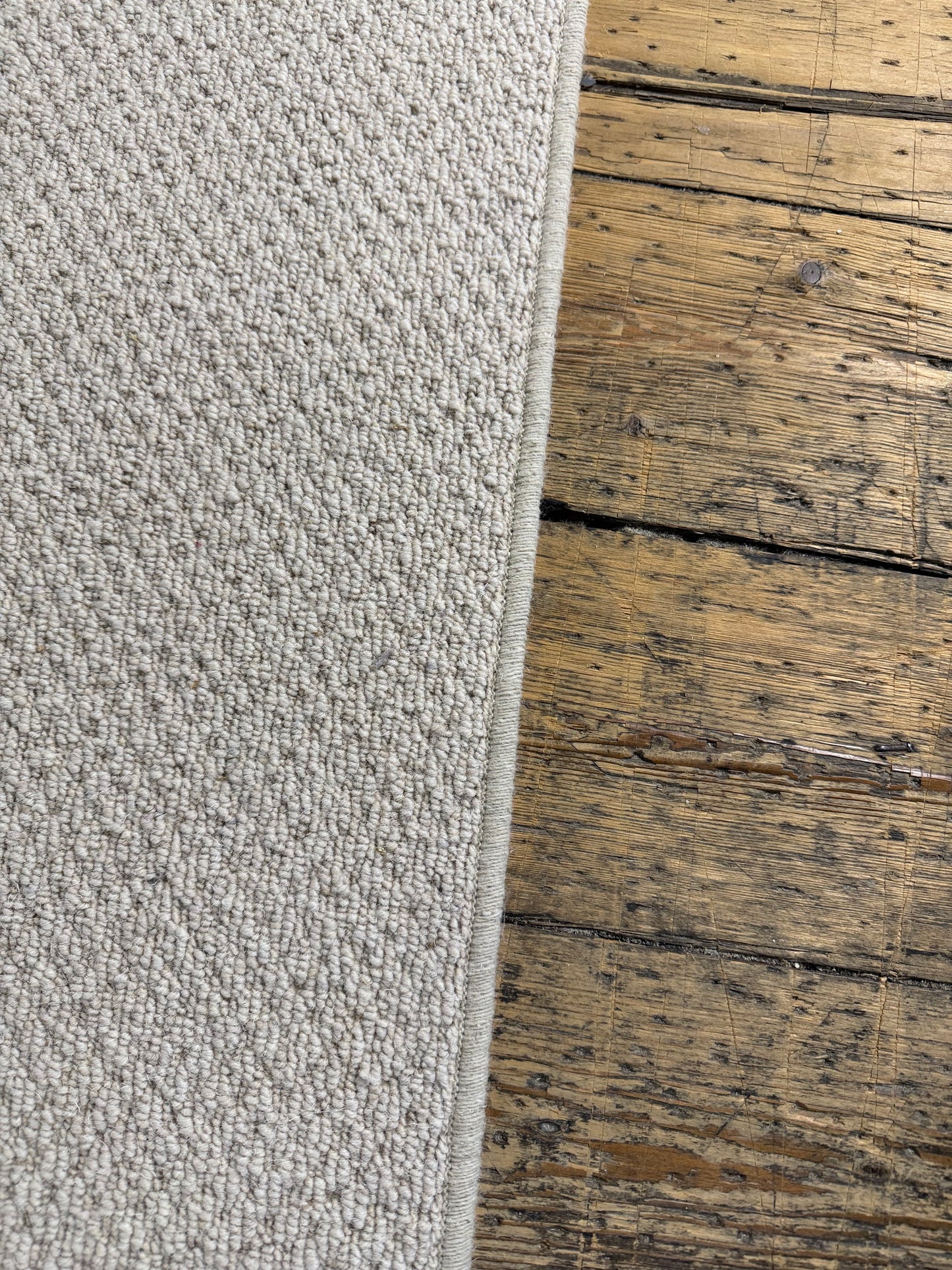 Tones 100% wool rug 160cm x 240cm
