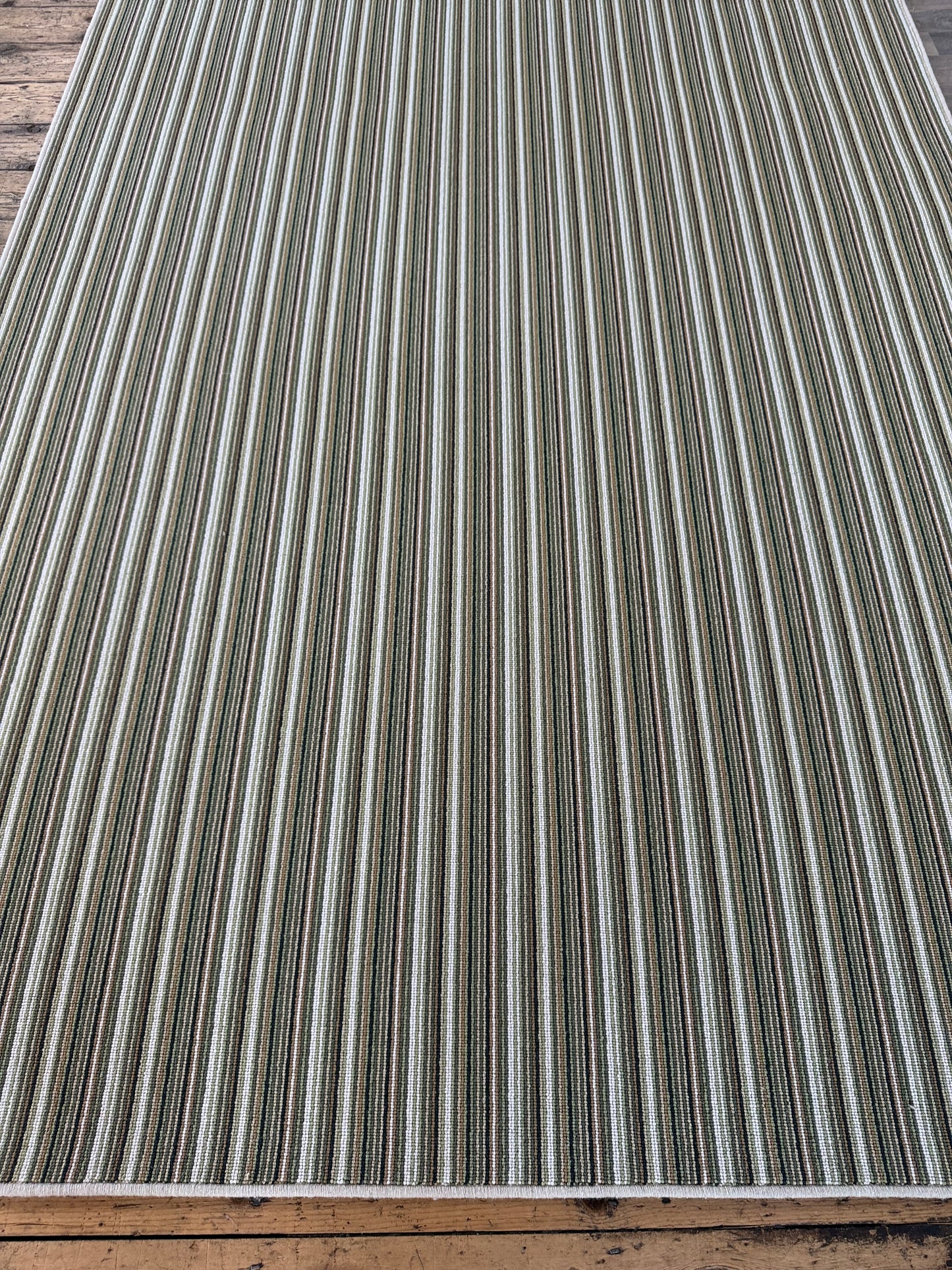 Palm bay 100% wool rug 207cm x 272cm