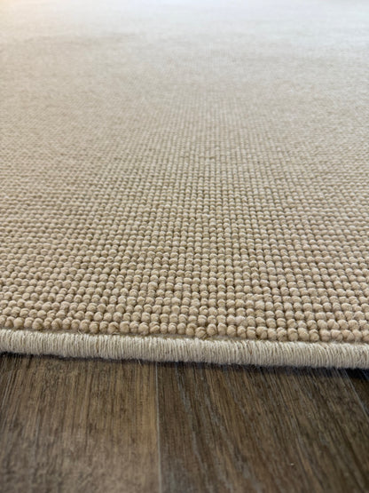 Montadale 100% wool rug 270cm x 400cm