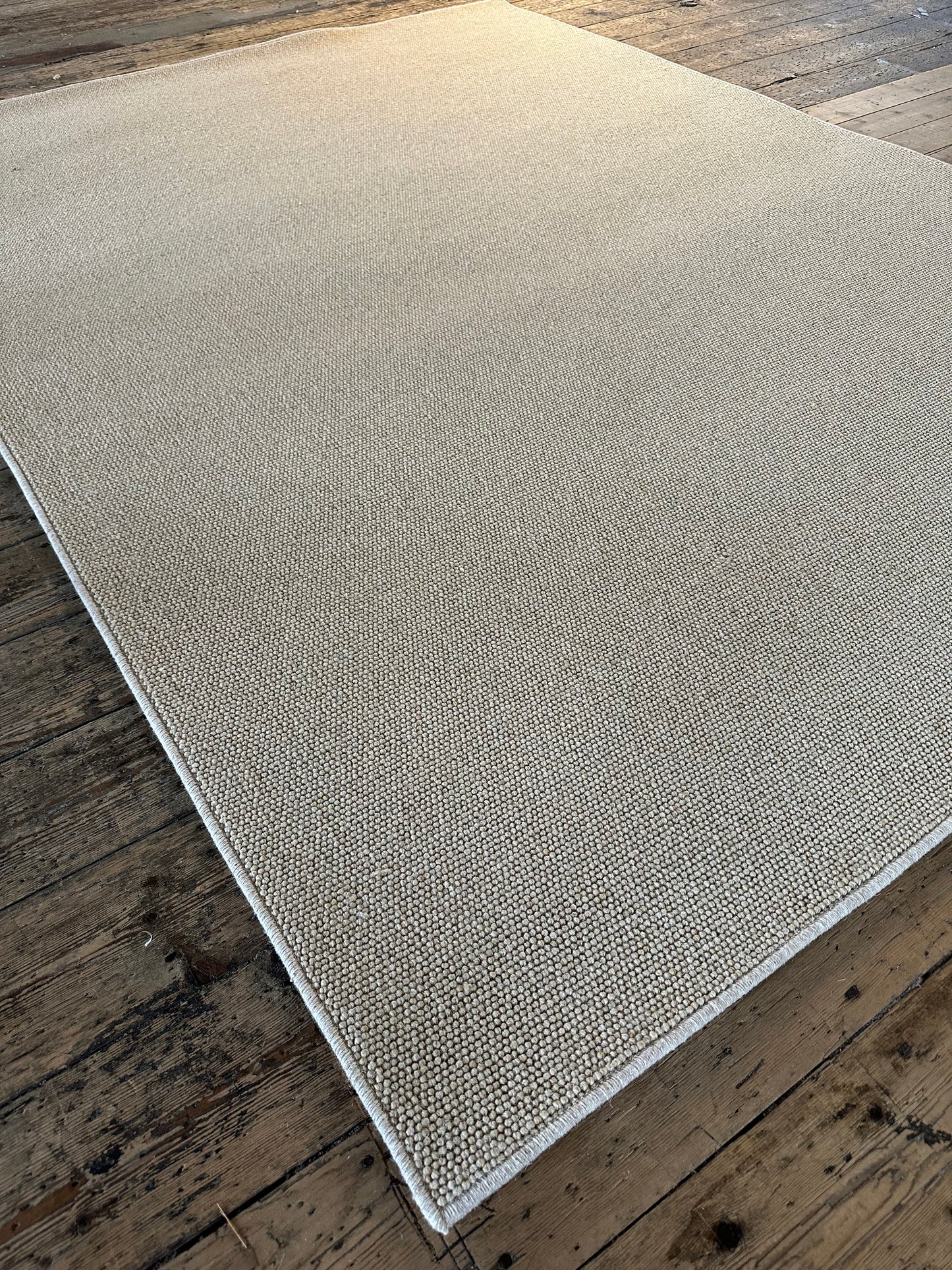 Honey gold 100% wool rug 190cm x 260cm