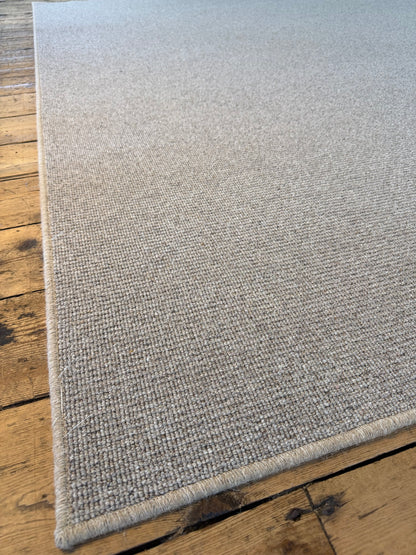 Flaxen 100% wool rug 260cm x 260cm