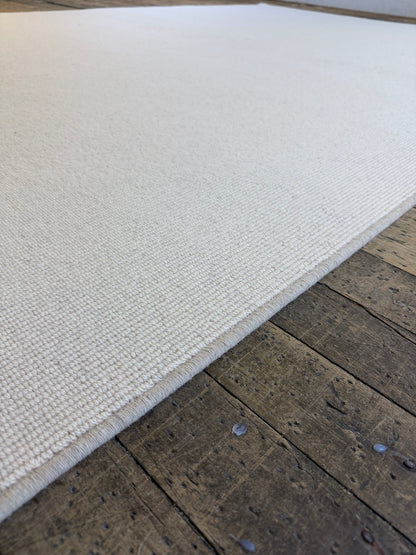 Tawny 100% wool rug 240cm x 340cm