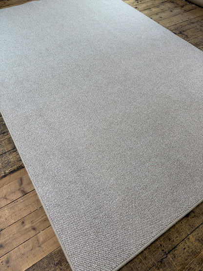 Oyster 100% polypropylene rug 199cm x 300cm