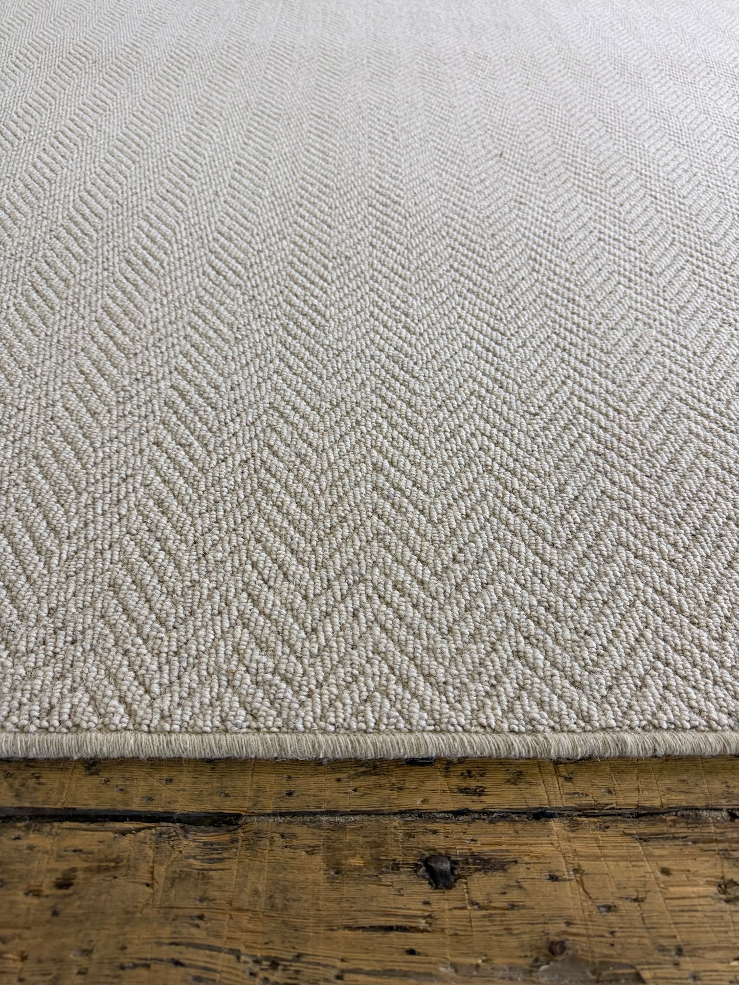 Aran Herringbone 100% wool rug 248cm x 338cm